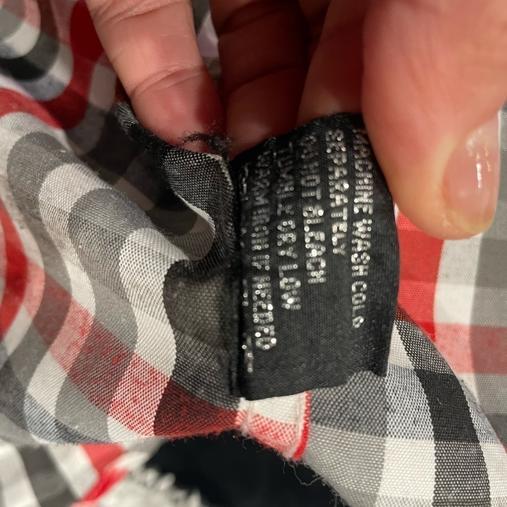 TRUE ROCK BUTTON DOWN - Picture 5 of 6